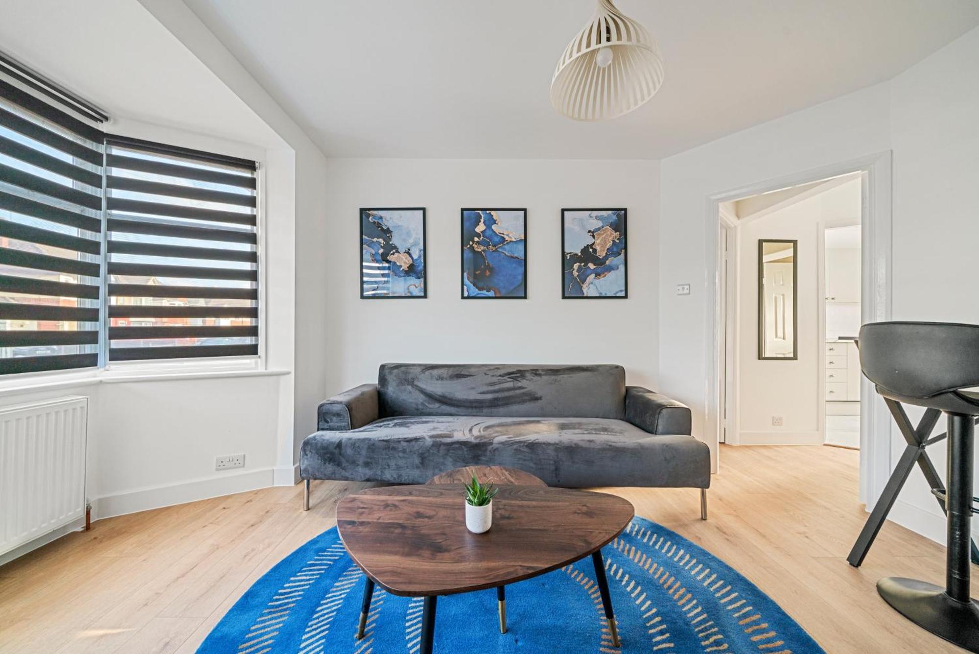 Apartamento 2 Bed Luxury Parking And Garden - Close To Heathrow Londres