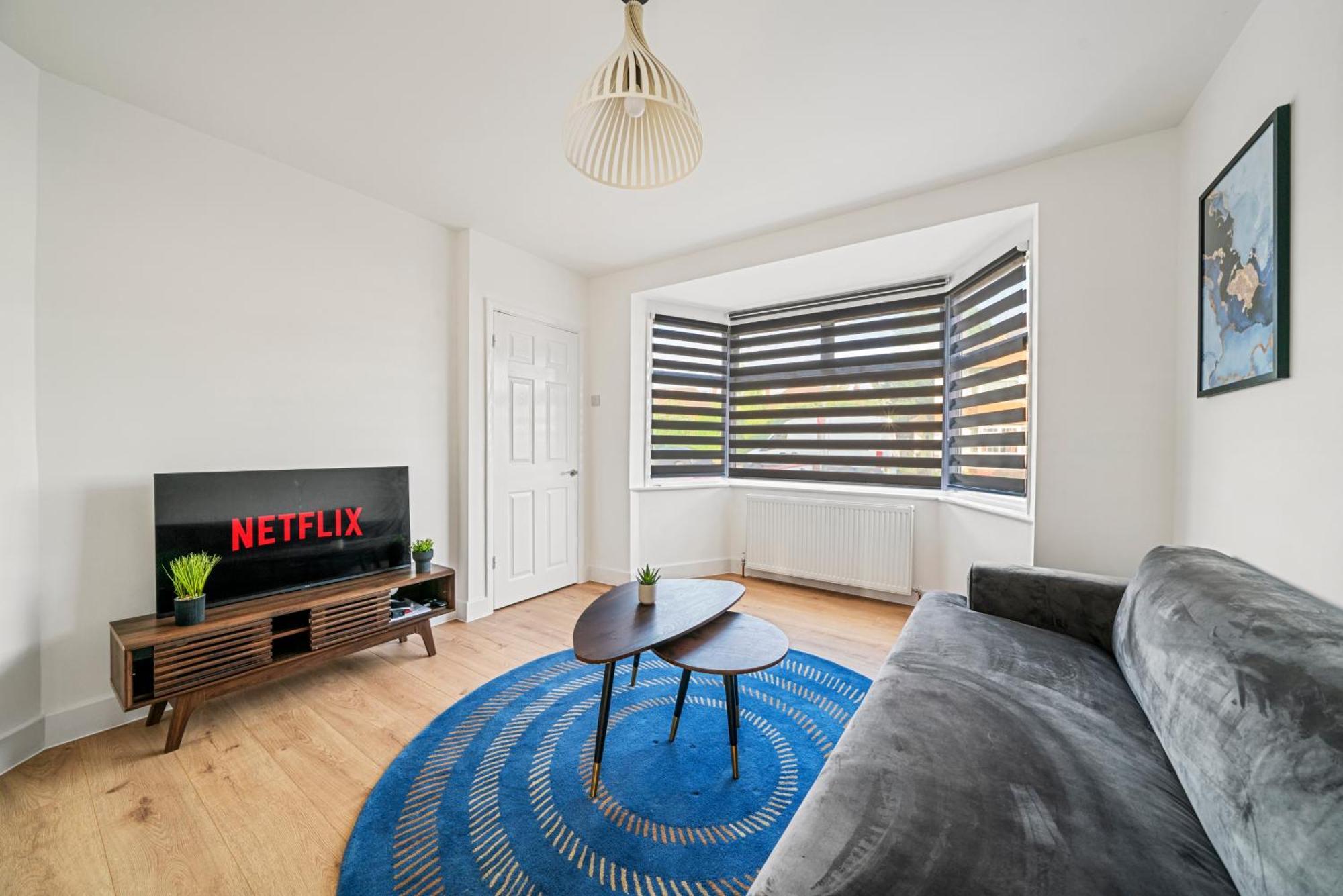 2 Bed Luxury Parking And Garden - Close To Heathrow Apartamento *